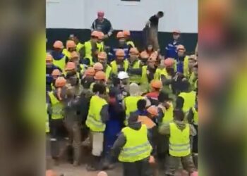 Иркутскта 300дөй мигрант мушташып кеткен. Алардын Кыргыз жана Тажик жарандары экени маалымдалууда