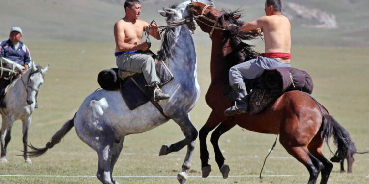 Эр эңиш боюнча курама команда Дүйнө чемпионатына катышат