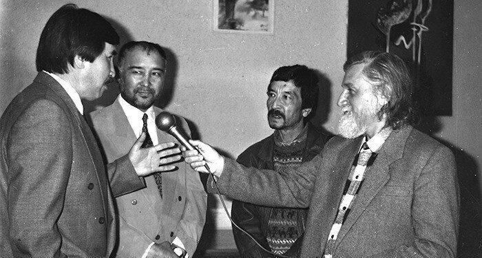 Бишкекте жөө жүргүнчүнү сүзүп кеткен кырсык. Анда режиссер Михаил Дудников каза болду