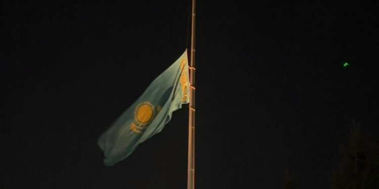 Садыр Жапаров Касым-Жомарт Токаевге токой өрттөрүнөн курман болгондорго байланыштуу көңүл айтты