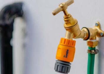 Бишкекте 100дөй объектте суу берүү токтотулду