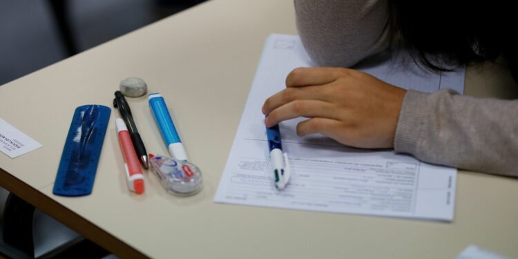 Абитуриенттерди ЖОЖдорго кабыл алуунун 1-туруна арыздарды кабыл алуу аяктады