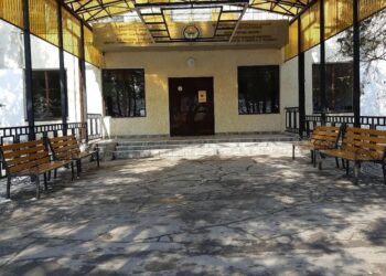 Бишкектеги мектептен мугалим асынган абалда табылды