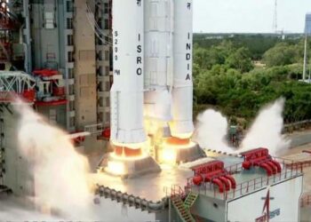 Индия Айга ракета учурду (сүрөт)