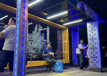 Бишкектин Совет/Киев көчөлөрүнүн кесилишиндеги жаңы аялдама демөөрчүлөрдүн эсебинен жаңыланууда