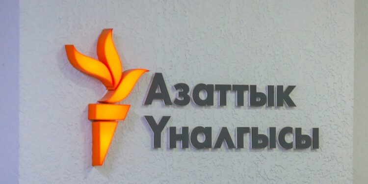 «Азаттык» талаштуу видеосун өчүрүп, соттук териштирүүлөр токтоду