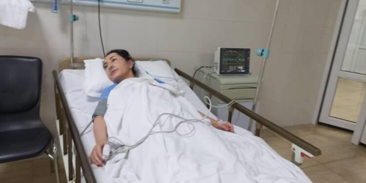 Равшан Жээнбековдун уулу апасына байланыштуу билдирүү таратты