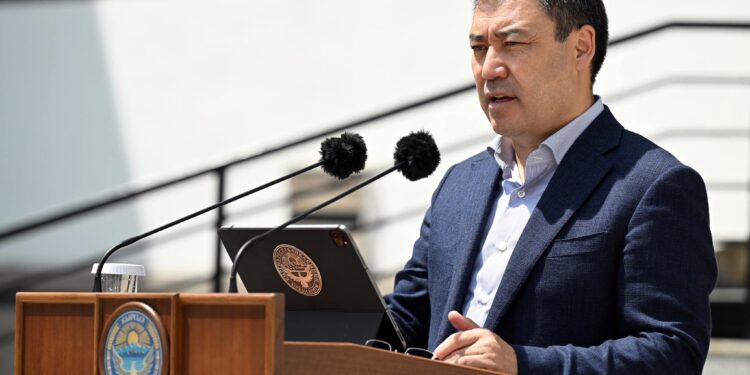 Садыр Жапаровдун Жалал-Абад жана Ош облустарына болгон жумушчу сапары аяктады