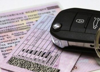 Садыр Жапаров: «Мындан ары окубай туруп эч ким айдоочулук күбөлүк ала алышпайт»