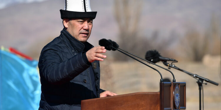 Садыр Жапаров Жалал-Абад жана Ош облустарына жумушчу сапар менен барат