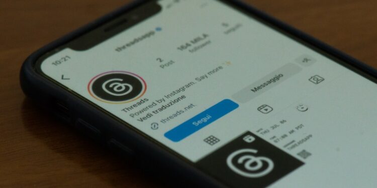 Жаңы чыккан Threads’ти өчүрүү үчүн Instagram аккаунтту да өчүрүү керек болот