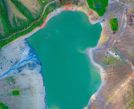 Оштогу Көлдүк көлүнүн бийиктиктен көрүнүшү (сүрөт)