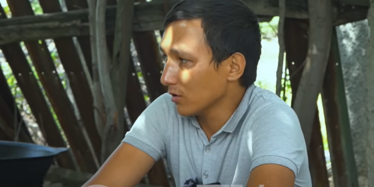 «Кызым «ата, мен сизди жакшы көрөм, айыгам деп жатты» дейт кызынан ажыраган SUPERTV’нын каарманы