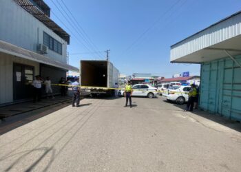 Милиция «Алкан» базарындагы бомба тууралуу маалымат тастыкталбаганын билдирди