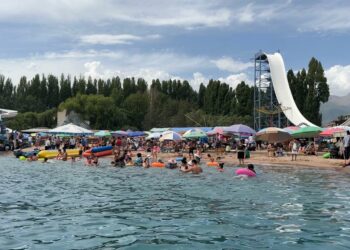 Суу аттракциондорунда өзүңдү кантип сактоо керек? Милициядан кеңеш