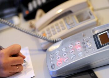 Мектепте акча чогултулуп жатабы? Ишеним телефонуна чалсаңар болот