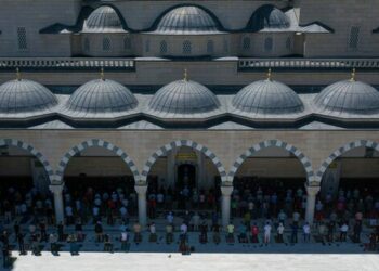 Мечиттерде милиция кызматкерлери иштей баштады