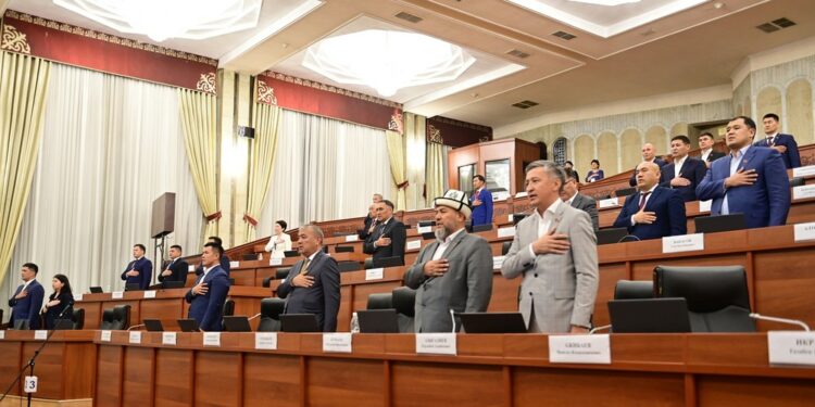 1-сентябрда Жогорку Кеңештин кезектеги сессиясынын ачылышы болот