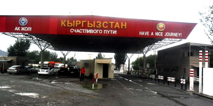 1-сентябрдан тарта кыргыз-өзбек чек арасынан ID-карт менен өтүүгө болот