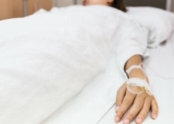 Ошто 23 жаштагы келин төрөттөн кийин каза болду. Окуянын чоо-жайы