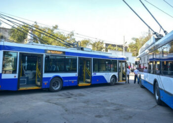 Бишкекте троллейбус айдоочулар кайрадан нааразычылыгын айтып чыгышты