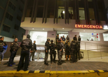 Эквадордо президенттикке талапкердин өлтүрүлүшү. Өлкөдө 60 күнгө өзгөчө кырдаал жарыяланды