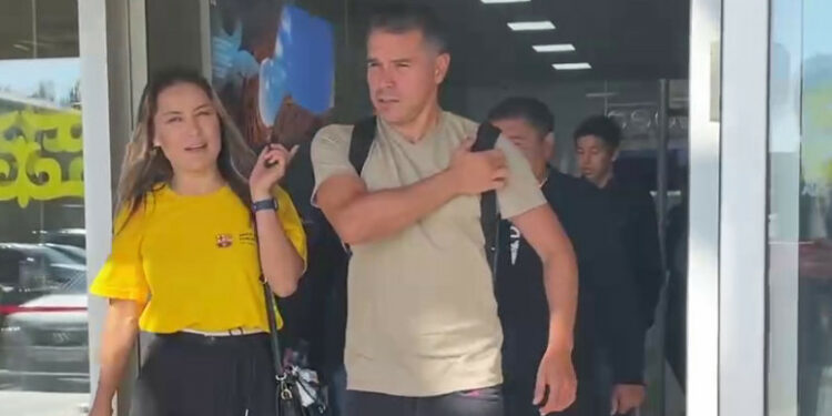 Футбол жылдызы Хавьер Савиола Кыргызстанга келди