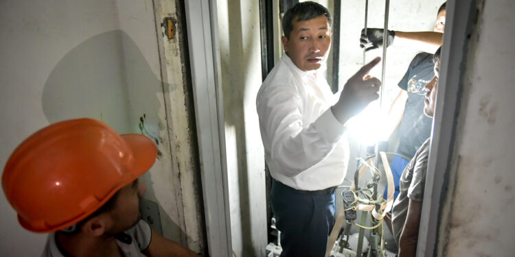 Бишкекте жыл аягына чейин 100 лифт алмаштырылат