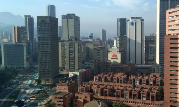 Колумбияда күчү 6,3 баллга жеткен жер титирөө болуп, аял каза болду