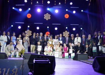 “Мейкин Азия” фестивалынын баш байгесин казакстандык Айна Калмаганбетова жеңип алды