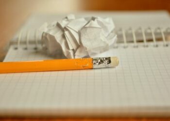 Ноокатта өз жанын кыйып, кат таштаган 8-класстын окуучусу. Шектүү камакта калтырылды