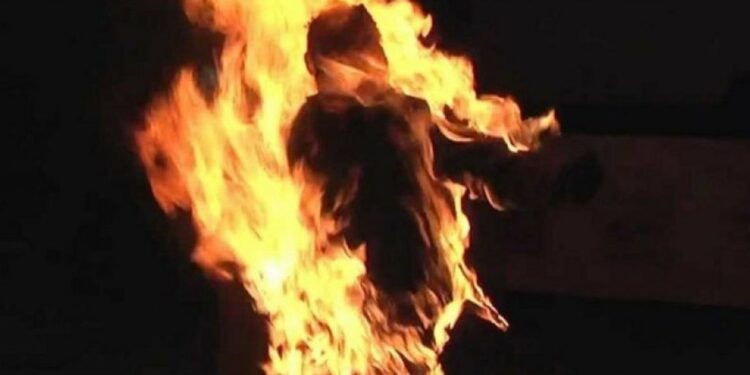 «Аялды өрттөп жиберген». Кыргызстанда туулуп, Орусияда жашап жаткан адамдын 90-жылдардагы кылмышы ачыкталды