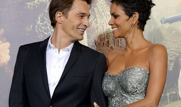 Актриса Холли Берри жолдошу менен ажырашып, сот аны алимент төлөөгө милдеттендирди