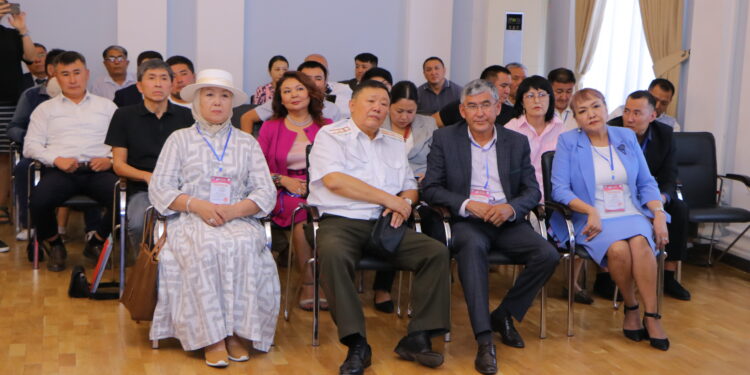 Ленин шайлоо округу: Талапкерлердин кезегин белгилѳѳ боюнча чүчүкулак болуп ѳттү