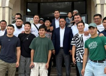 Акжол Махмудов, Арген Sigma, Омар… Атактуулар менен дагы бир атактуунун сүрөтүн Мыкы сынга алды