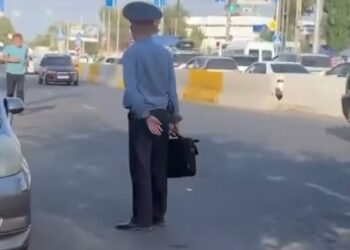 Бишкекте кыз милиция кызматкери тарабынан ыдык көрсөтүүгө туш болгонун айтып чыкты