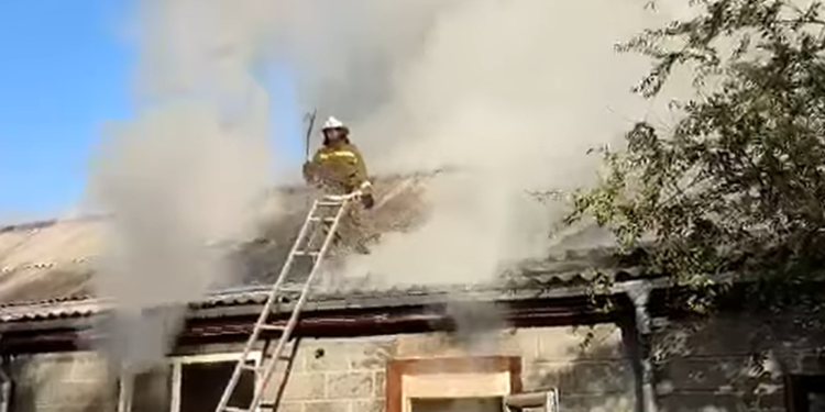 Бүгүн эртең менен Бишкекте үй өрттөндү (видео)