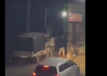 Жалал-Абад шаарындагы мушташтын видеосу тарады. Милиция эмне дейт?