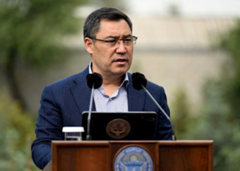 Садыр Жапаров Кыргызстан санкцияларды айланып өтүүгө көмөктөшүп жатат деген билдирүүлөргө комментарий берди