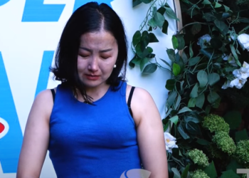 «Эмнеге мурдуң кыйшык?» дегенди угуудан тажадым» дейт пластикалык операциянын курмандыгы болгон кыз