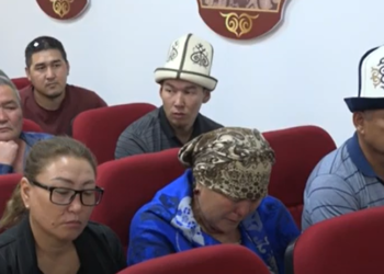 Ички иштер министри Ысык-Көлдө каза болгон жигиттин жакындары менен жолукту (видео)