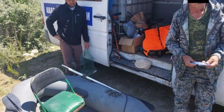 Ысык-Көлдө 51 чабак балыгы менен жергиликтүү тургун кармалды