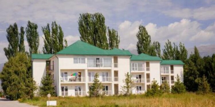Ысык-Көлдөгү «Фонтан» пансионатын алдамчылык менен алып алган деген жаран кармалды
