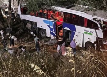 Түркияда жол кырсыгынан 12 адам каза болду. Окуянын чоо-жайы