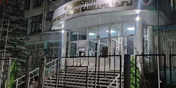 Жаңы-Жердеги адам өлтүрүү. Милиция шектүүлөрдү издеп жатат