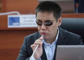 Депутат Чолпон-Атада селден жабыркагандарга жардам берүү эсебин ачууну сунуштады