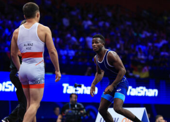 Дүйнө чемпиондугу: Эркин күрөш боюнча курама Олимпиадага жолдомо ала алган жок