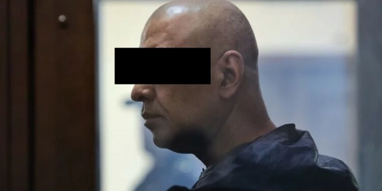 Орусияда Кыргыз жараны жеке ишкер менен анын кызын өлтүрүүгө шектелип жаткан. Сот чечим чыгарды