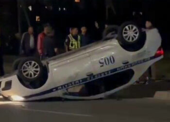 Бишкекте оодарылып калган кайгуул кызматынын унаасы боюнча териштирүү башталды (видео)