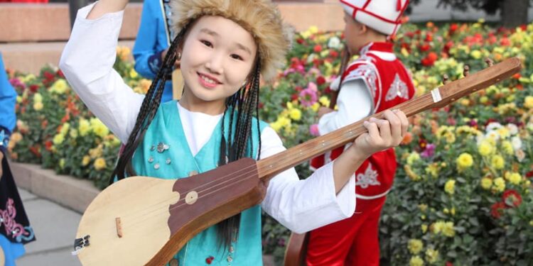 9-сентябрда Комуз күнү белгиленет